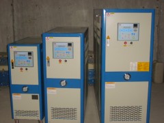 高精度模溫機(jī)，油循環(huán)模溫機(jī)